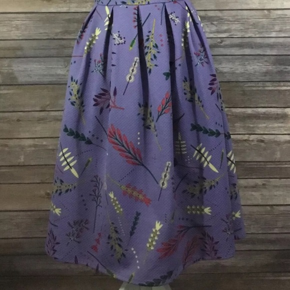 LulaRoe Women’s Amelia Pleated Textured Dress - Picture 2 of 6